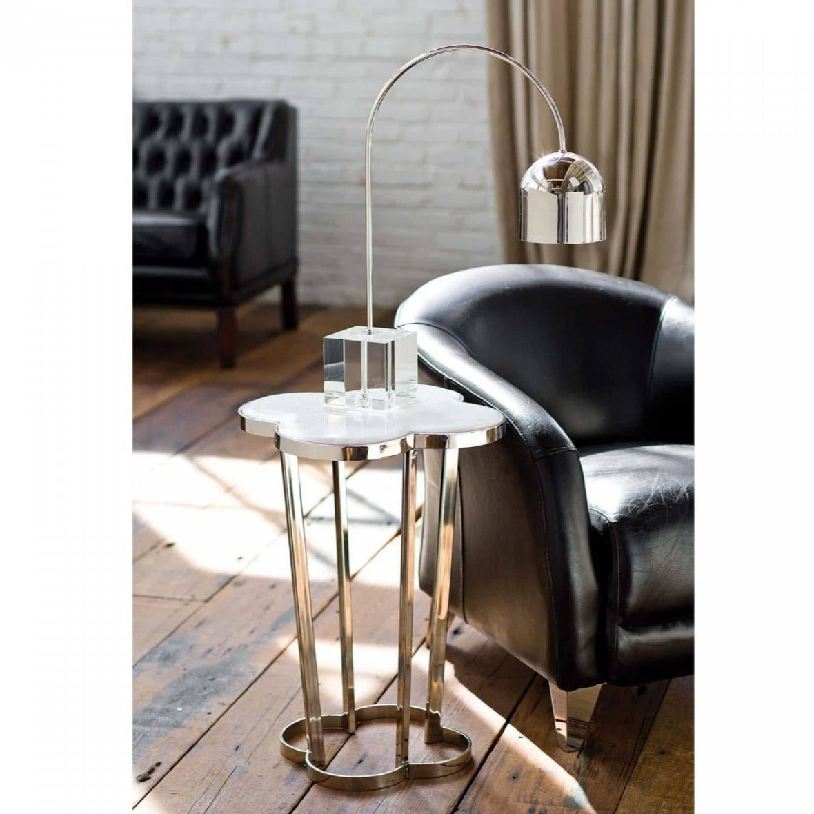 Clover Table