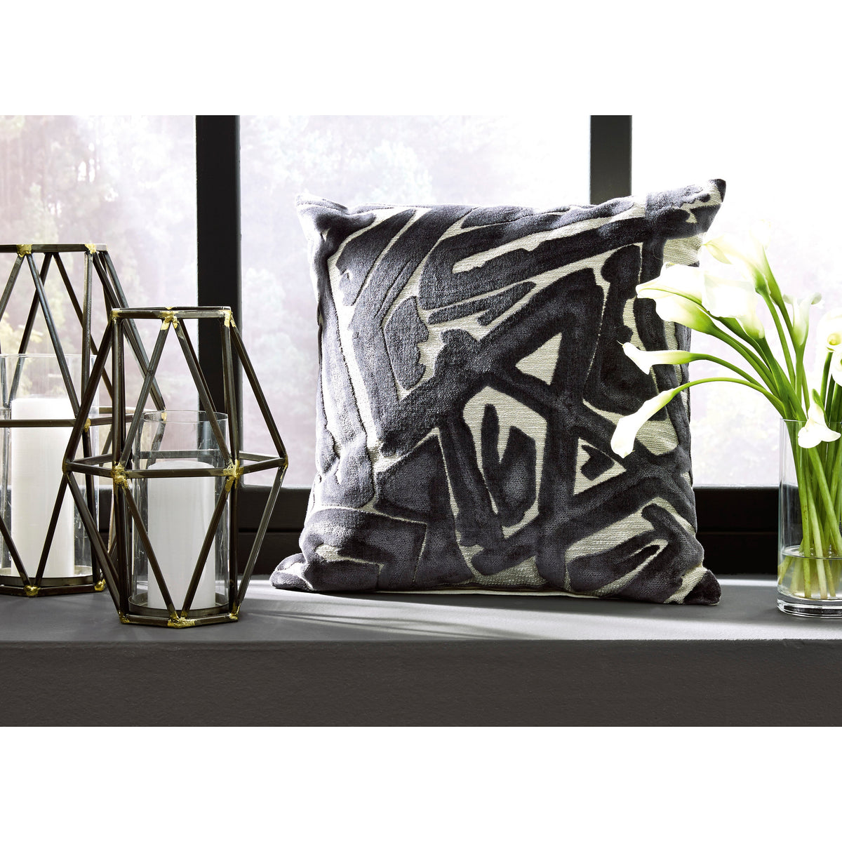 Kaslow 4 Piece Pillow Set