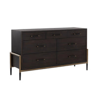 Weldrick Dresser
