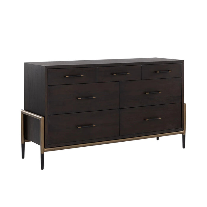Weldrick Dresser