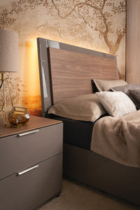 Fifth Avenue Night Stand