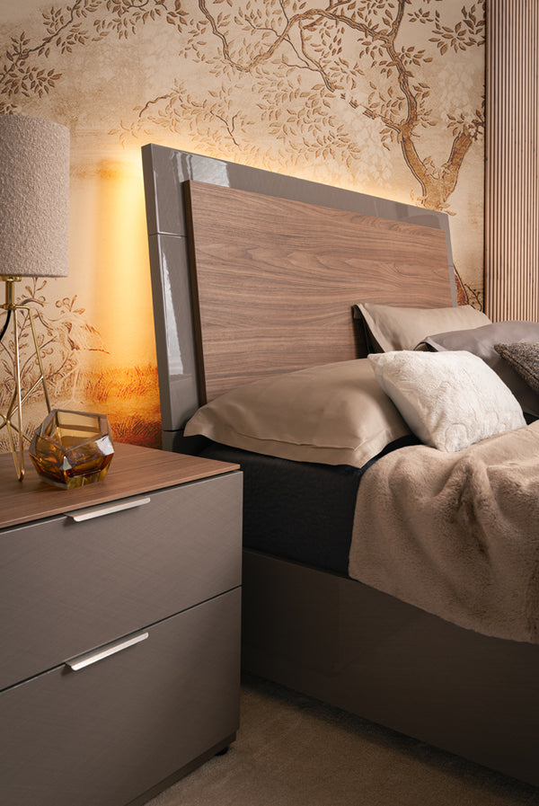 Fifth Avenue Night Stand