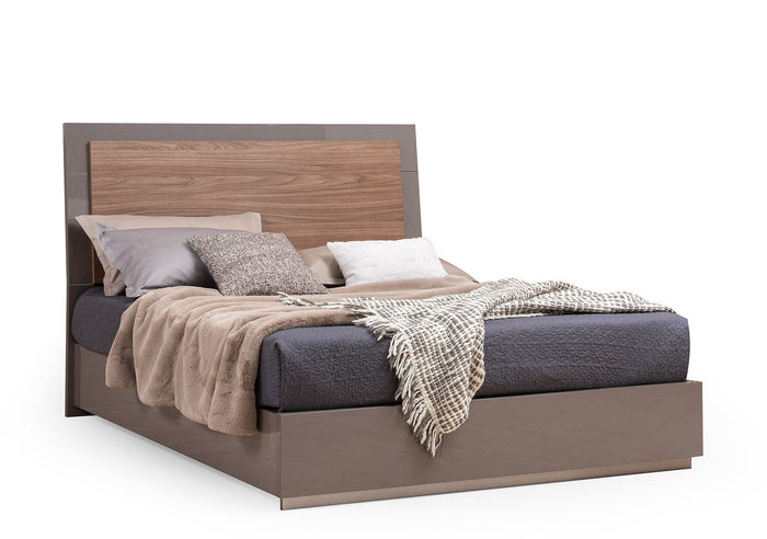 Fifth Avenue King Bed